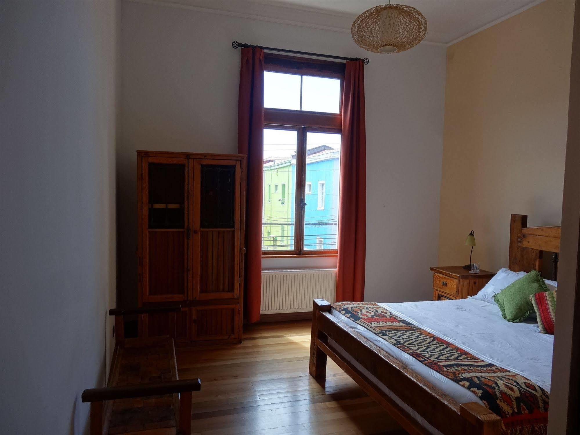Puerta Escondida Bed & Breakfast Valparaiso Exterior photo